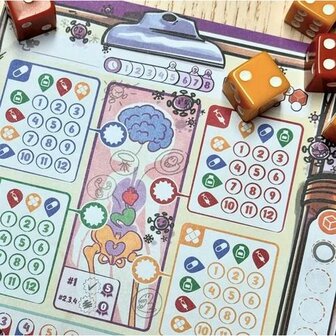 Virus! Roll &amp; Write &ndash; Strategisch Dobbelspel van Tranjis Games