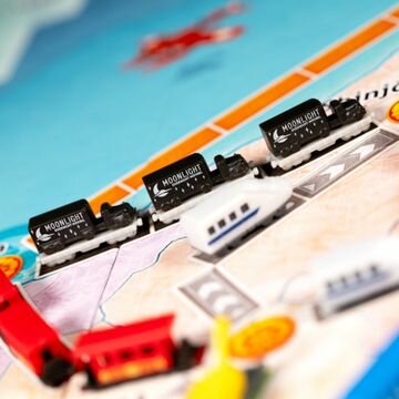 Promo Ticket to Ride Deluxe Train Set